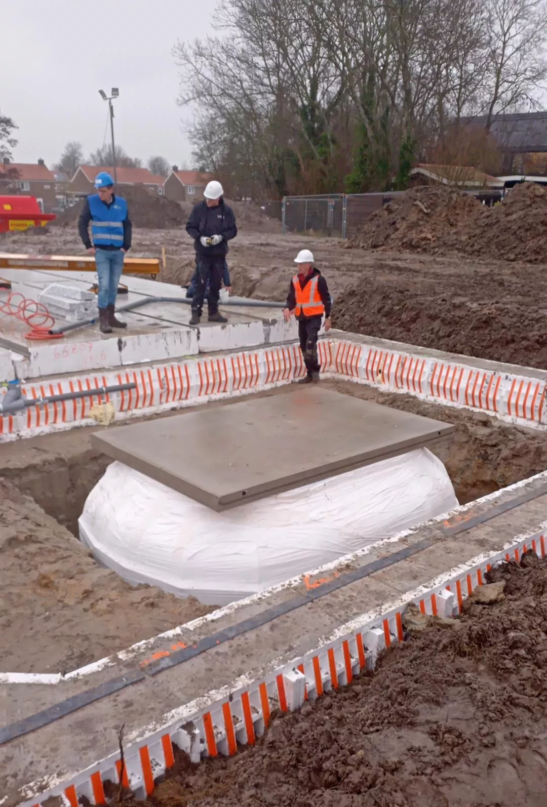 Borg in kuil plus betonplaat1